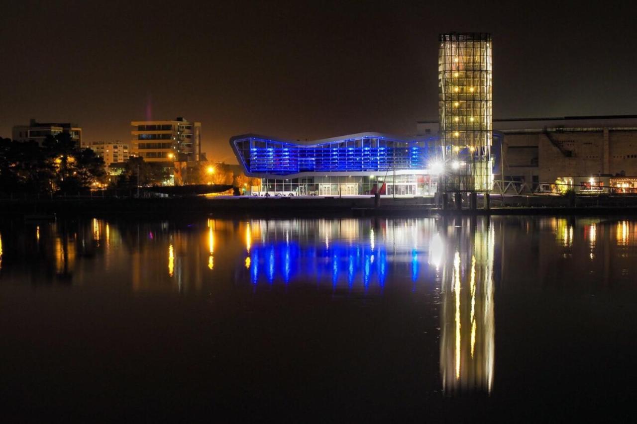L'Aparte Hyper Centre Lumineux ロリアン エクステリア 写真