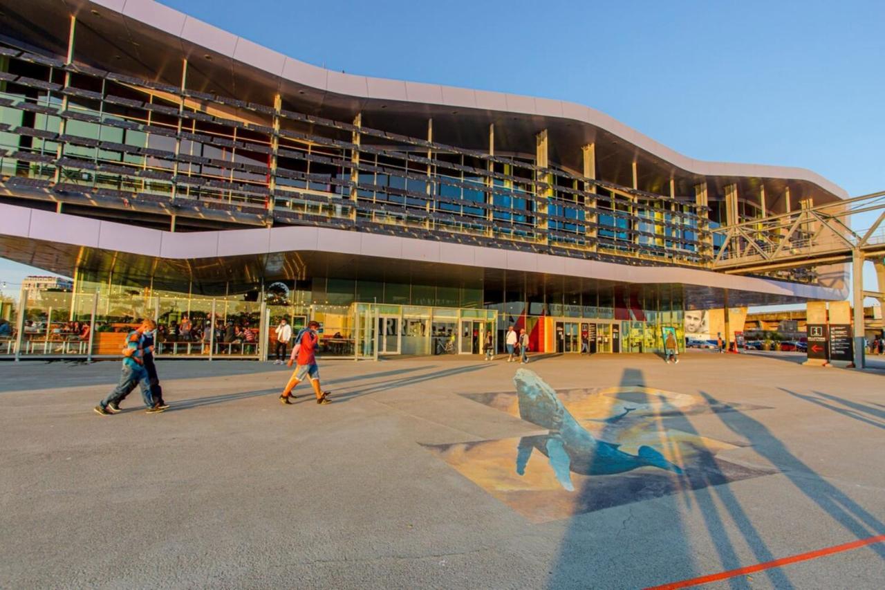 L'Aparte Hyper Centre Lumineux ロリアン エクステリア 写真